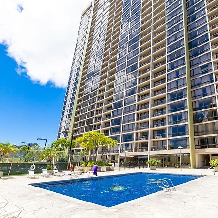 Midway Realty at Waikiki Sunset 16th Floor Apartment Honolulu Bagian luar foto
