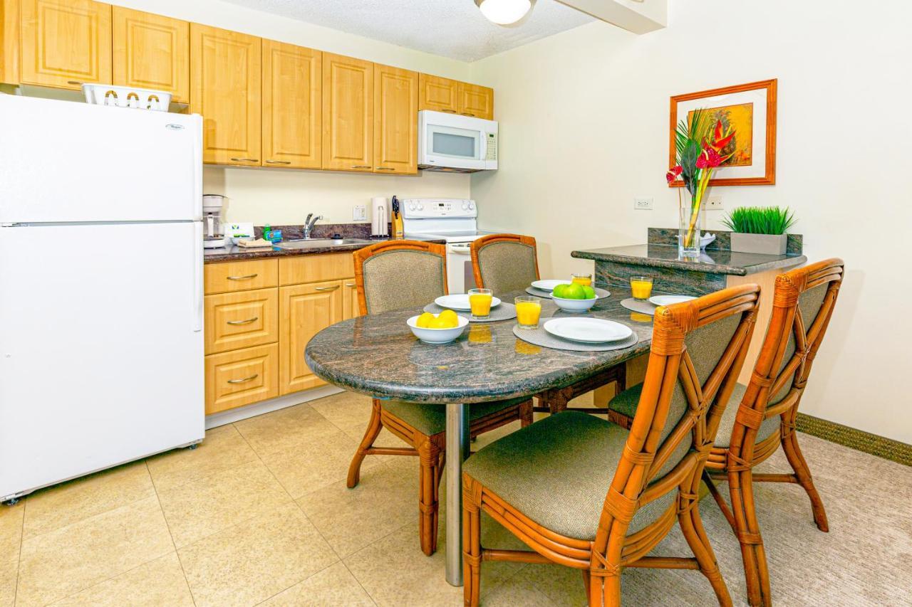 Midway Realty at Waikiki Sunset 16th Floor Apartment Honolulu Bagian luar foto