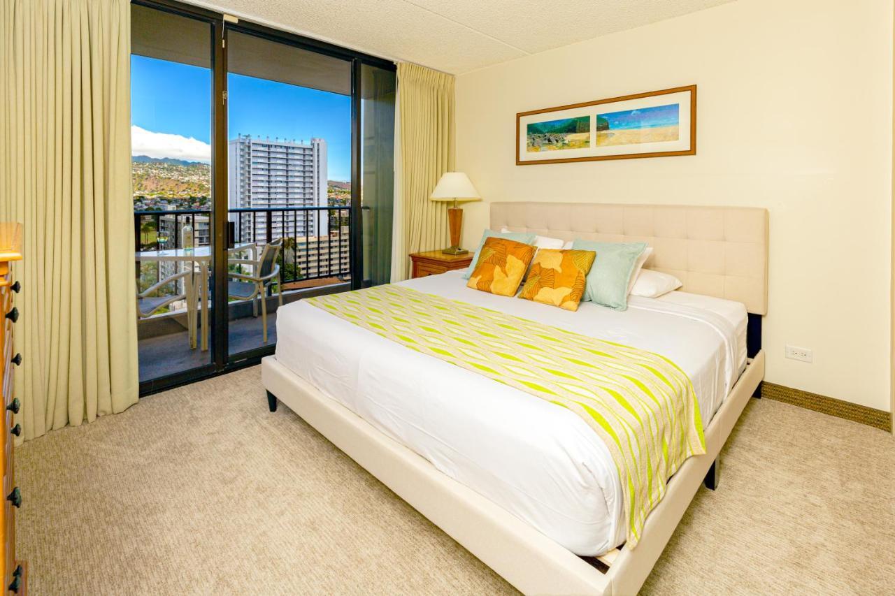 Midway Realty at Waikiki Sunset 16th Floor Apartment Honolulu Bagian luar foto