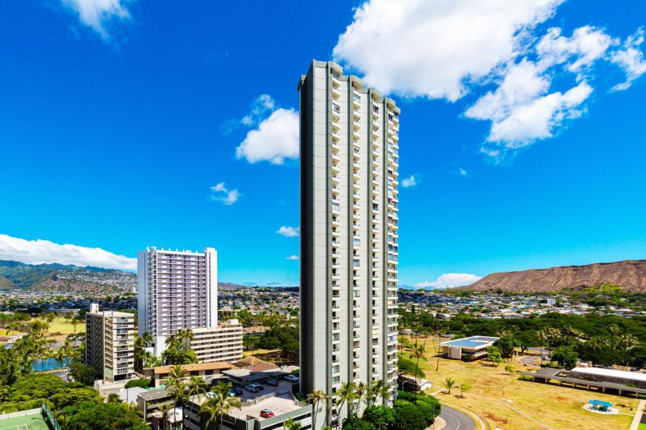 Midway Realty at Waikiki Sunset 16th Floor Apartment Honolulu Bagian luar foto