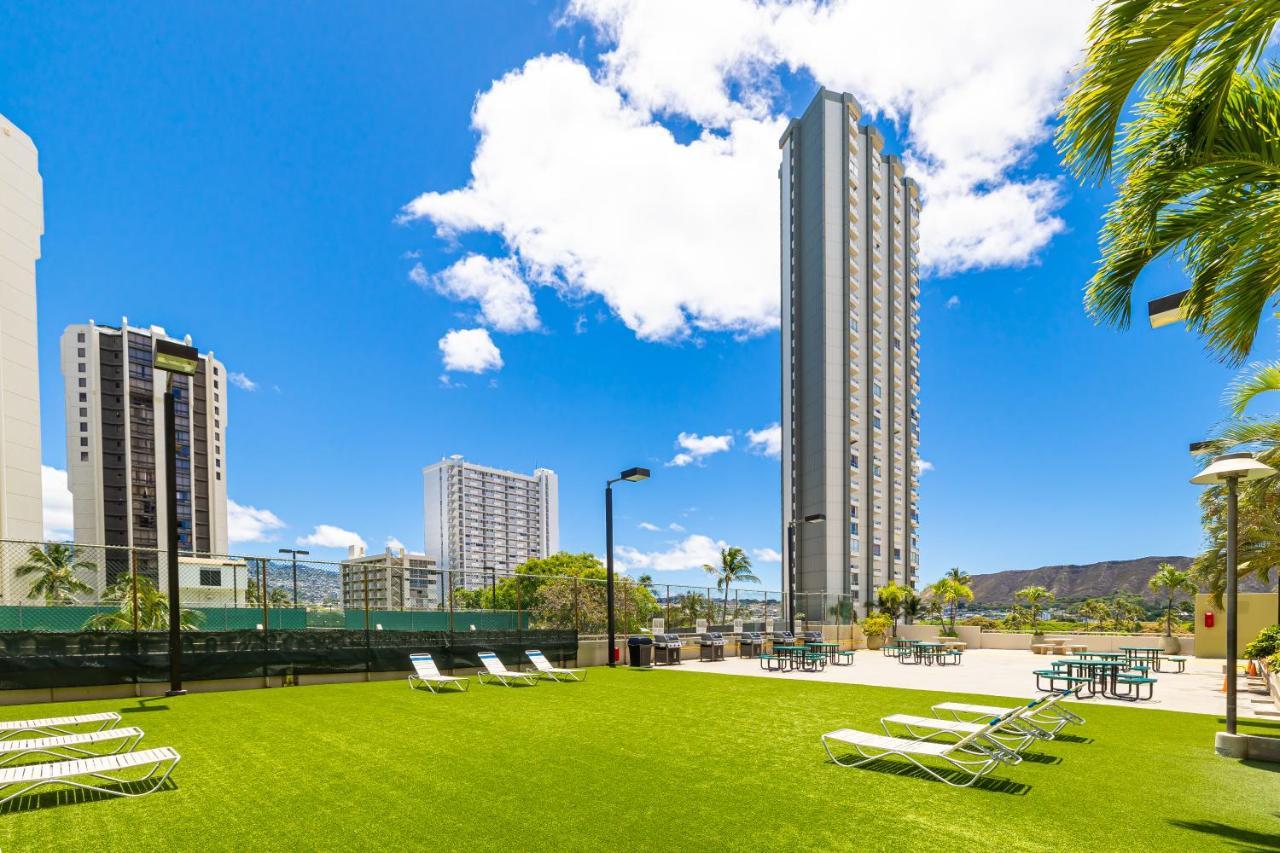 Midway Realty at Waikiki Sunset 16th Floor Apartment Honolulu Bagian luar foto
