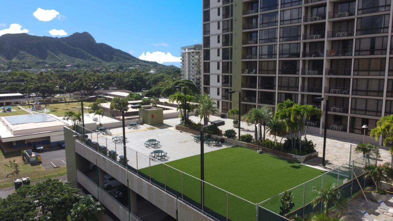 Midway Realty at Waikiki Sunset 16th Floor Apartment Honolulu Bagian luar foto