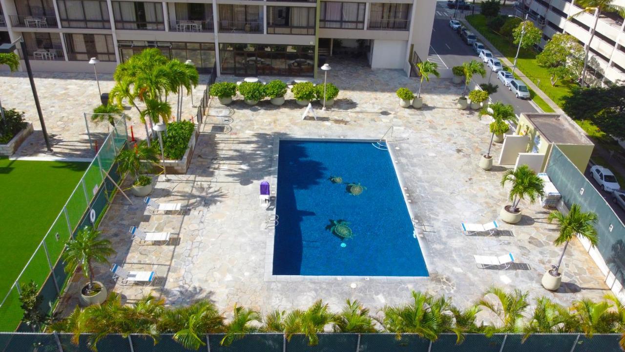 Midway Realty at Waikiki Sunset 16th Floor Apartment Honolulu Bagian luar foto